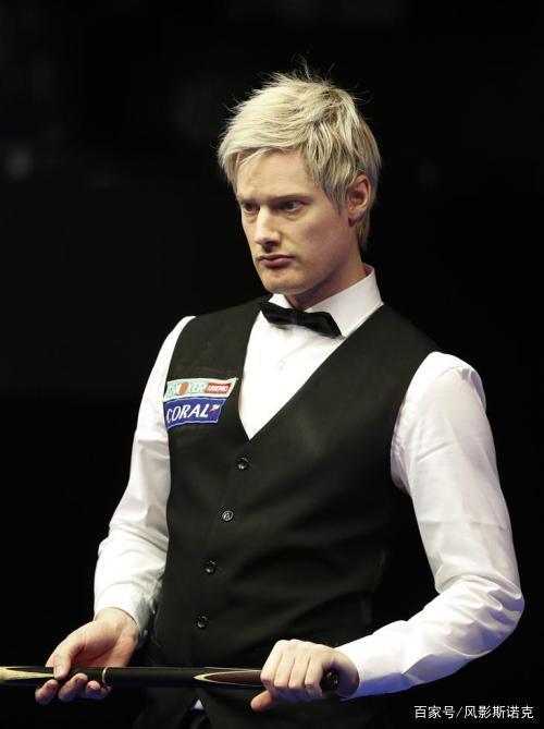 曼显然感到 曼显然感到