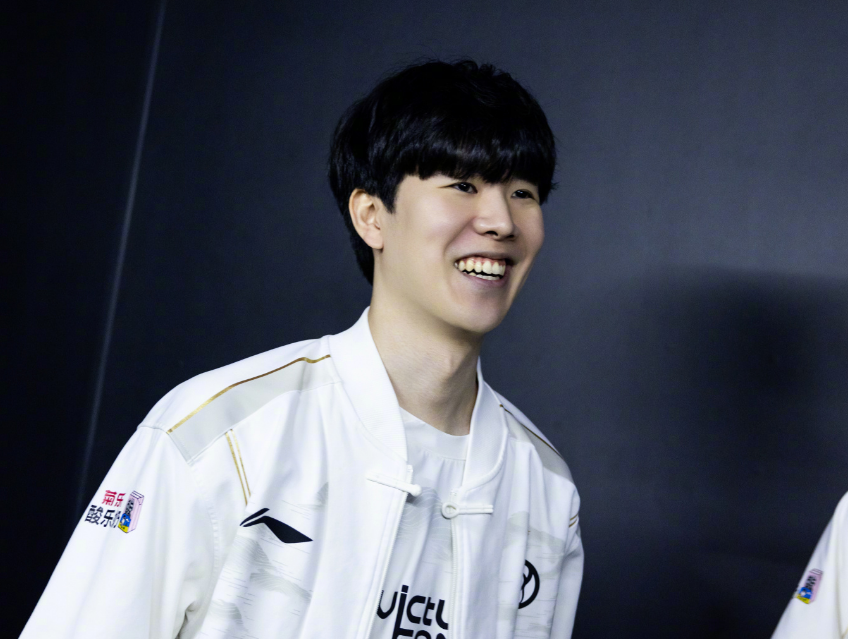 力和板凳厚 力和板凳厚