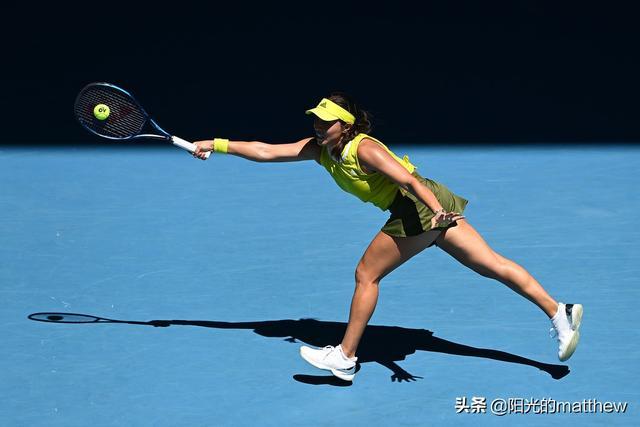 足球比赛中 足球比赛中